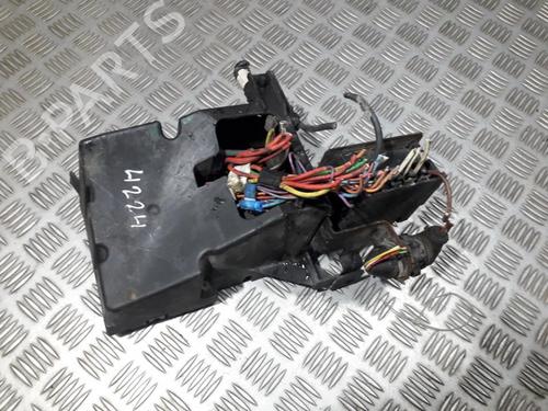 Used Fuse box Fuse box 33499872 33499872