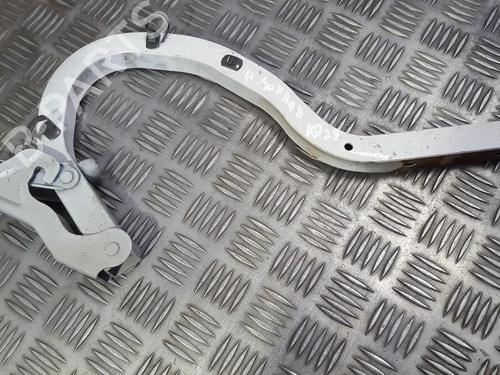 Used Hinge/Door check strap Hinge/Door check strap HYUNDAI SONATA IV (EF) 2.0 (134 hp) 35686758 35686758