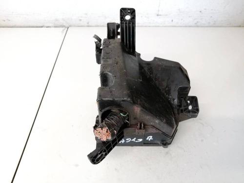 Used Fuse box Fuse box TOYOTA YARIS (_P9_) 1.4 D-4D (NLP90_, NLP90R) (90 hp) 32951600 32951600