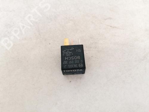 Used Electronic sensor Electronic sensor TOYOTA AVENSIS (_T25_) 2.0 D-4D (CDT250_, CDT250R) (116 hp) 32876536 32876536
