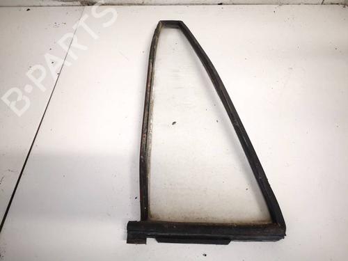 Panel rude bagtil venstre Panel rude bagtil venstre VW PASSAT B2 (32B) 1.6 D (54 hp) 35200302 35200302