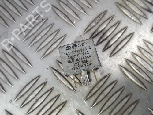 Used Electronic sensor Electronic sensor VW PASSAT B3/B4 Variant (3A5, 35I) 1.8 (90 hp) 33495965 33495965