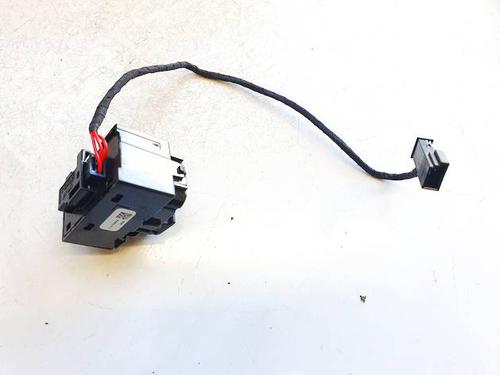 Used Switch TESLA MODEL Y (5YJY) Long Range All-wheel Drive (514 hp) 32596779