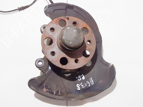 Used Right front steering knuckle Right front steering knuckle MERCEDES-BENZ C-CLASS (W203) C 200 Kompressor (203.042) (163 hp) 35623650 35623650