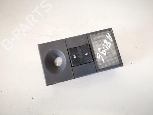 Luz interior Luz interior RENAULT 19 I (B/C53_) 1.9 D (B/C534, B/C53J) (64 hp) 35424503 35424503