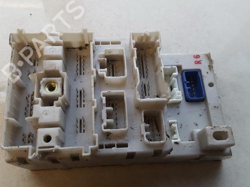 Used Fuse box Fuse box TOYOTA RAV 4 II (_A2_) 2.0 D 4WD (CLA20_, CLA21_, CLA20R, CLA21R) (116 hp) 33517355 33517355