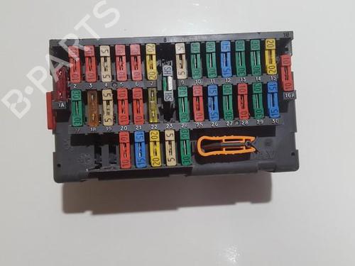 Used Fuse box Fuse box PEUGEOT 406 (8B) 2.1 TD 12V (109 hp) 33506031 33506031