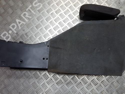 Used Armrest / Center console Armrest / Center console 35697086 35697086