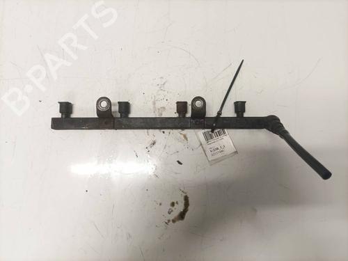Used Injection rail Injection rail CHEVROLET AVEO / KALOS Saloon (T200) 1.4 (94 hp) 35172100 35172100
