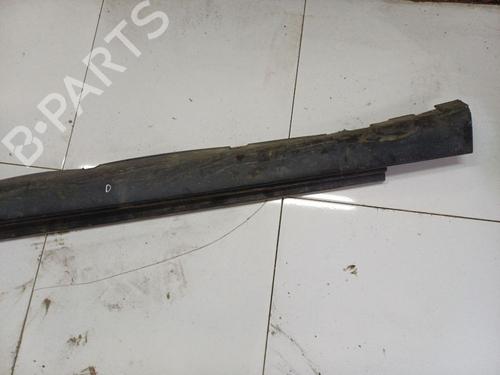 Højre sidekjole Højre sidekjole CITROËN C5 III (RD_) 2.0 HDi (RDRHD8, RDRHDJ, RDRHR8, RDRHRJ) (136 hp) 34825638 34825638
