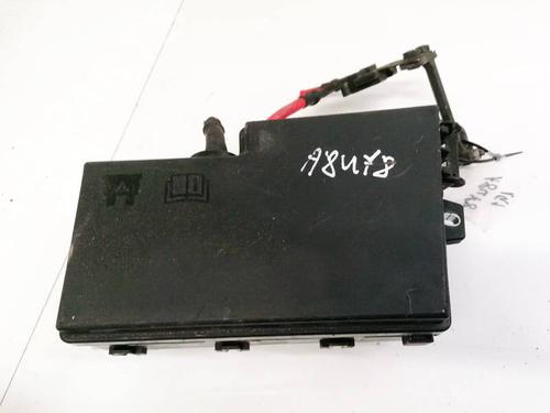 Used Fuse box Fuse box VOLVO V50 (545) 2.4 (140 hp) 32924534 32924534