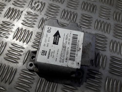 ecu-airbags-opel-astra-g-hatchback-t98-1998-1999-2000-2001-2002-2003-2004-2005-2006-2007-2008-2009-33500656 main image