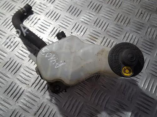 Used Brake fluid reservoir Brake fluid reservoir 35715667 35715667