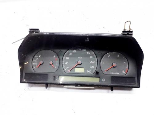 Used Instrument cluster Instrument cluster VOLVO V70 I (875, 876) 2.5 TDI (140 hp) 35881507 35881507
