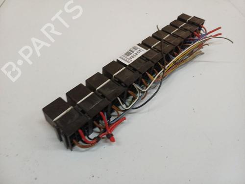 Fuse box VW TRANSPORTER T5 Van (7HA, 7HH, 7EA, 7EH) VR6 3.2 4motion | BP37505798E1 - Image 2