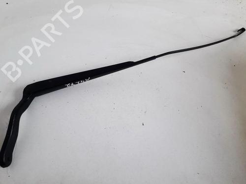 Used Front windshield wiper arm Front windshield wiper arm 33508470 33508470