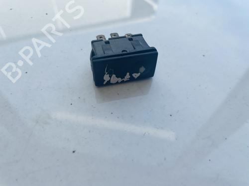 Used Switch Switch VW GOLF IV (1J1) 1.9 TDI (110 hp) 32880652 32880652