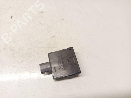 Used Switch Switch PEUGEOT 407 (6D_) 2.0 HDi 135 (6DRHRH, 6DRHRE, 6DRHRG, 6DRHRJ) (136 hp) 34789949 34789949