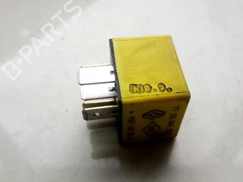 Used Electronic sensor Electronic sensor RENAULT MEGANE I (BA0/1_) 1.4 e (BA0E, BA0V) (75 hp) 33526579 33526579