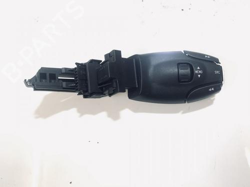 Used Steering wheel controls Steering wheel controls 35601676 35601676