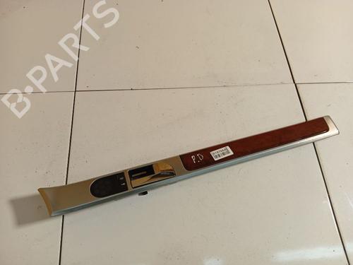 Used Front right interior door handle Front right interior door handle 34877142 34877142