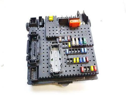 Used Fuse box Fuse box VOLVO XC90 I (275) 2.5 T AWD (209 hp) 39907214 39907214