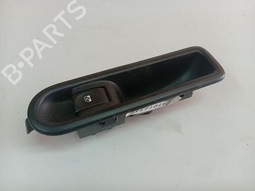 switch-renault-clio-iii-br01-cr01-2005-2006-2007-2008-2009-2010-2011-2012-2013-2014-35831394 main image