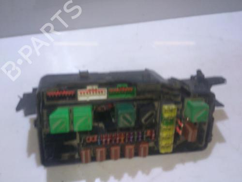 Used Fuse box Fuse box FORD FIESTA III (GFJ) 1.6 (90 hp) 33503283 33503283