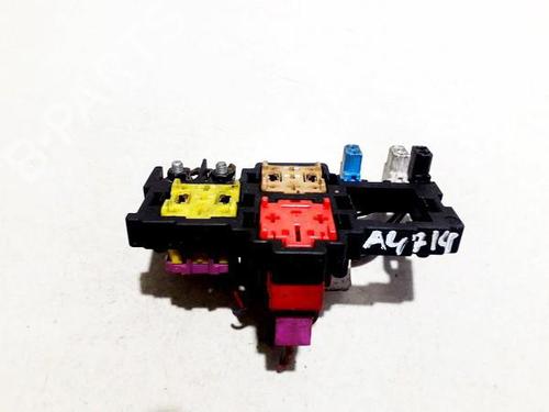 Used Fuse box Fuse box AUDI 100 C4 Avant (4A5) 2.5 TDI (115 hp) 33512265 33512265