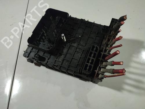 Used Fuse box Fuse box VW PASSAT B6 (3C2) 2.0 TDI (140 hp) 33895188 33895188