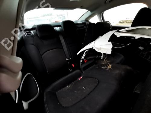 Fuse box CITROËN C5 III (RD_) 2.0 HDi (RDRHD8, RDRHDJ, RDRHR8, RDRHRJ) | BP32537028E1