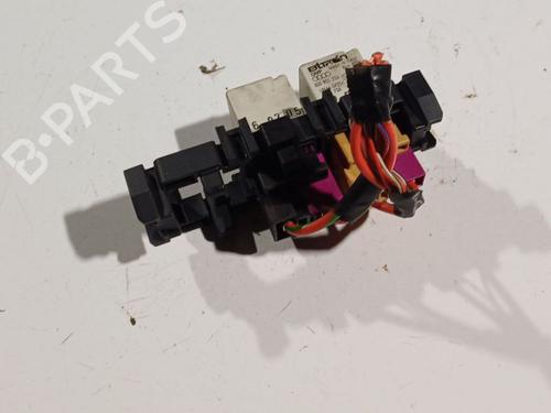 Fuse box AUDI A6 C6 (4F2) 2.4 | BP32571583E1
