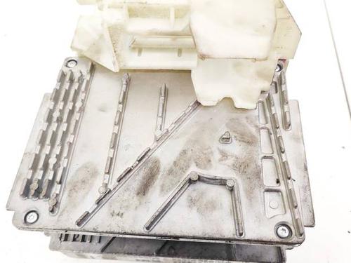 Used Engine control unit (ECU) Engine control unit (ECU) VOLVO XC90 I (275) D5 AWD (163 hp) 32936604 32936604