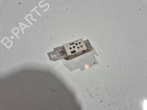 interior-roof-light-audi-a4-b6-8e2-2000-2001-2002-2003-2004-2005-35000704 main image