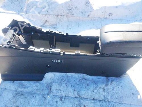 Used Armrest / Center console Armrest / Center console 35106481 35106481