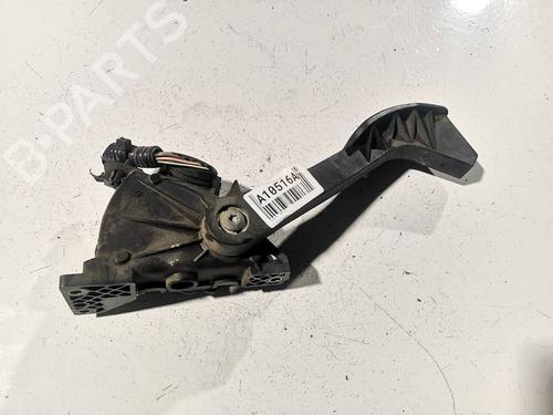 Pedal Pedal VOLVO V70 I (875, 876) 2.5 TDI (140 hp) 34978867 34978867
