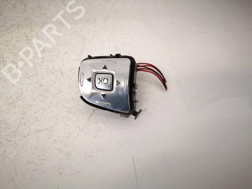 Used Steering wheel controls Steering wheel controls 36688143 36688143