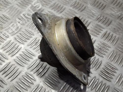 Used Engine mount Engine mount RENAULT ESPACE III (JE0_) 3.0 (JE0D) (167 hp) 33486725 33486725