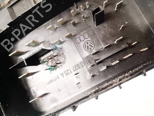 Fuse box SKODA OCTAVIA II (1Z3) 1.9 TDI | BP32935759E1 - Image 3