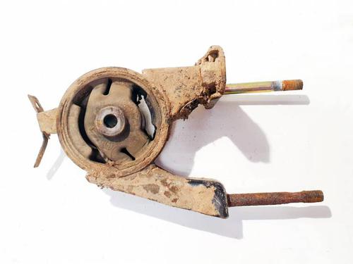 Used Engine mount Engine mount TOYOTA YARIS (_P1_) 1.5 (NCP13_, NCP13R) (106 hp) 32597915 32597915