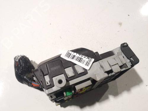 Used Fuse box Fuse box 36690398 36690398