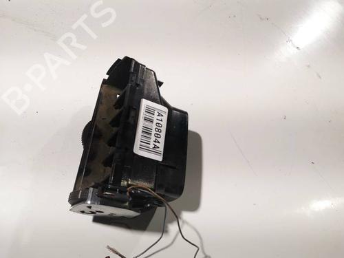 Used Air vent Air vent VW BORA I (1J2) 1.9 TDI (101 hp) 32556861 32556861