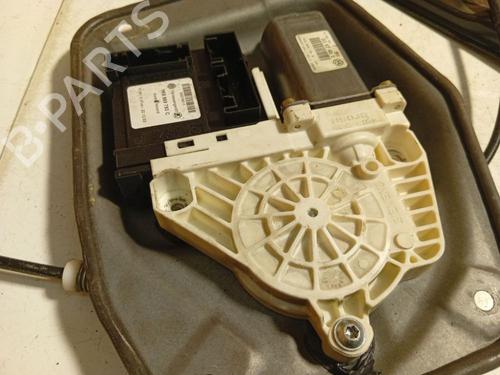 Left front window motor VW GOLF V (1K1) 2.0 TDI | BP39115443E21 - Image 3