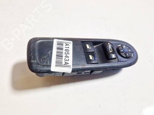 Used Switch Switch PEUGEOT 308 SW I (4E_, 4H_) 1.6 HDi (90 hp) 32569386 32569386