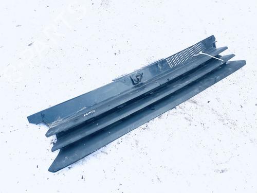 Used Grille Grille 35570011 35570011