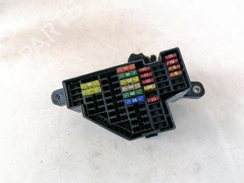 Used Fuse box Fuse box VW GOLF VI (5K1) 2.0 TDI (110 hp) 32879482 32879482