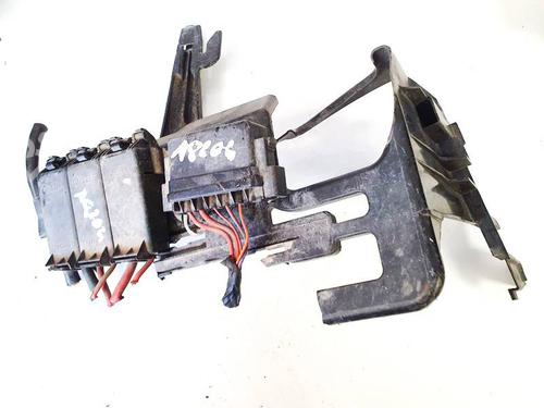 Used Fuse box Fuse box SEAT IBIZA III (6L1) 1.4 TDI (70 hp) 32924989 32924989