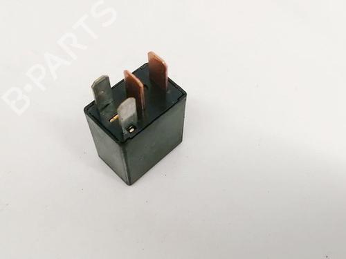 Electronic sensor SUBARU FORESTER (SF_) 2.0 AWD (SF5) | BP33083390M84 - Image 2