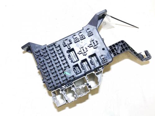 Used Fuse box Fuse box FORD MONDEO III (B5Y) 2.0 TDCi (130 hp) 33101874 33101874