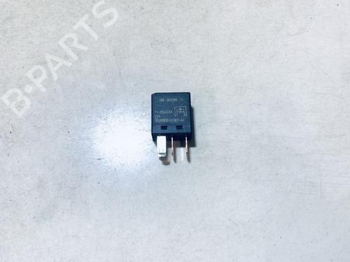 Used Electronic sensor Electronic sensor MITSUBISHI COLT VI (Z3_A, Z2_A) 1.3 (Z21A) (92 hp) 33067354 33067354